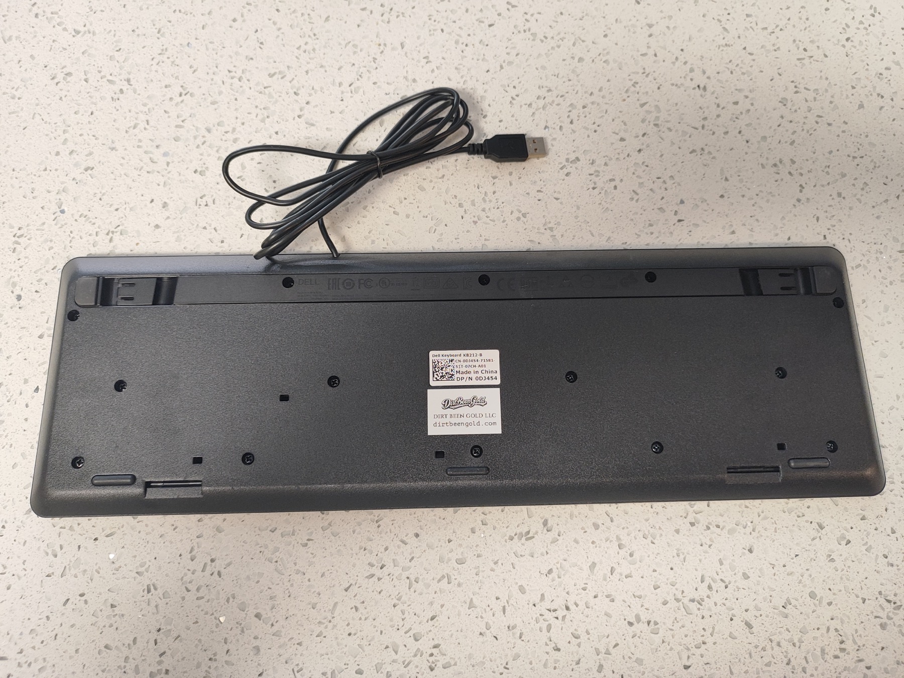 Dell KB212-B USB Keyboard back view